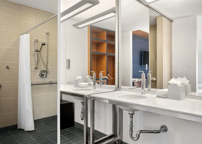 Aloft By Marriott Chicago O'hare Hotel