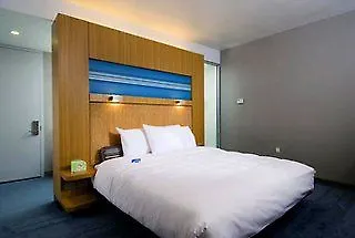Hotel Aloft By Marriott Chicago O'hare